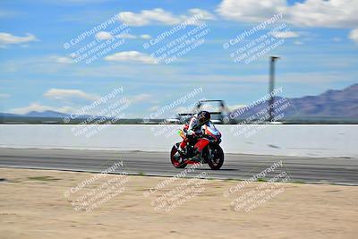 media/Mar-25-2024-Moto Forza (Mon) [[8d4319bd68]]/2-Advanced Group/Session 4 Front Straight Speed Pans/